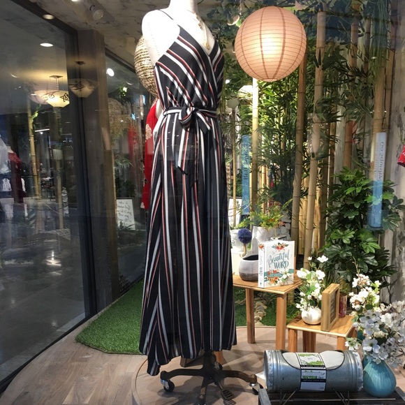 Altar'd State Dresses & Skirts - Altar'd State Wesley Maxi Dress